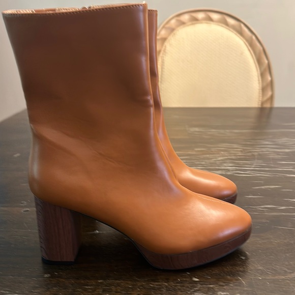 NEW $130 Journee Collection Romer Platform Tan brown ankle boot women size 7 - Picture 5 of 8